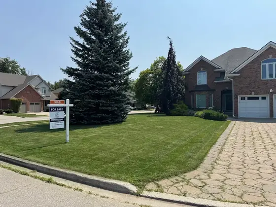 Lawn care and landscaping services in Guelph Ontario by A Cut Above Yard Services