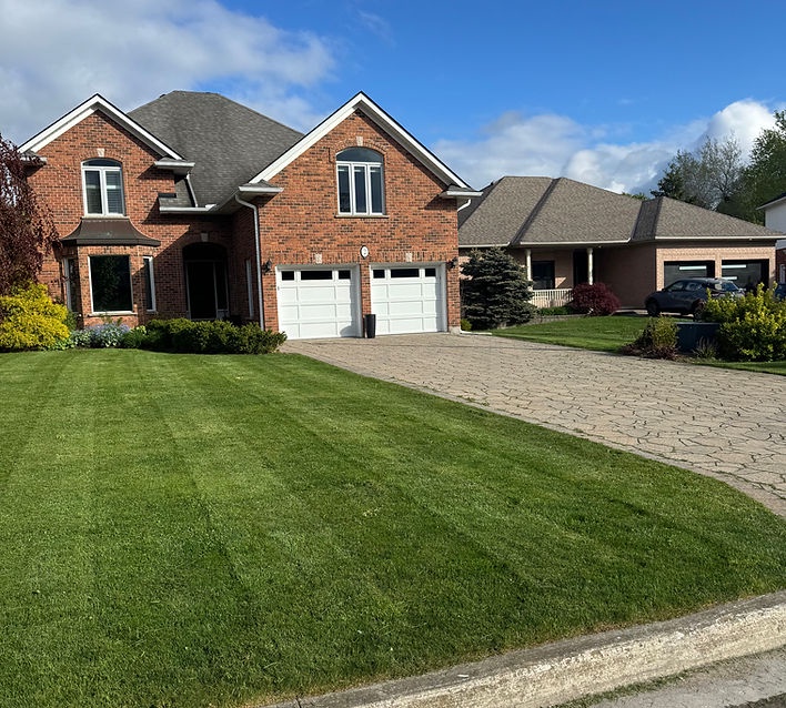 Hardscaping in Guelph — professional lawn care in Guelph Ontario